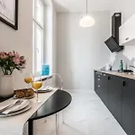 Serenity - Old Town By Friendly 4* Poznan