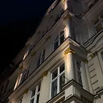 Aparthotel Serenity - Old Town By Friendly