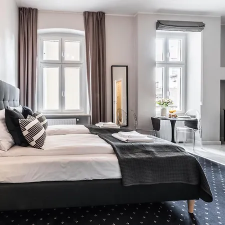 Serenity - Old Town By Friendly Hotel apartamentowy