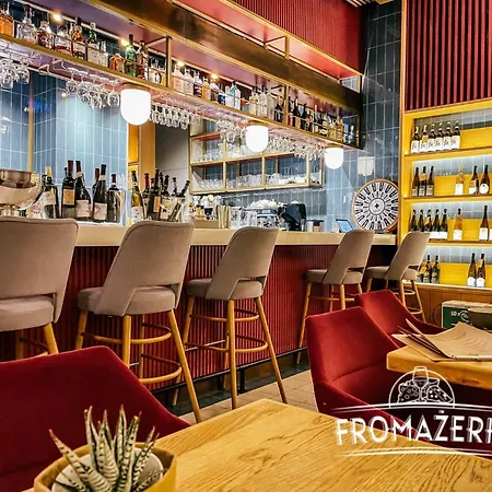 Serenity - Old Town By Friendly 4* Poznań