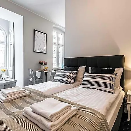 Serenity - Old Town By Friendly 3* Poznan